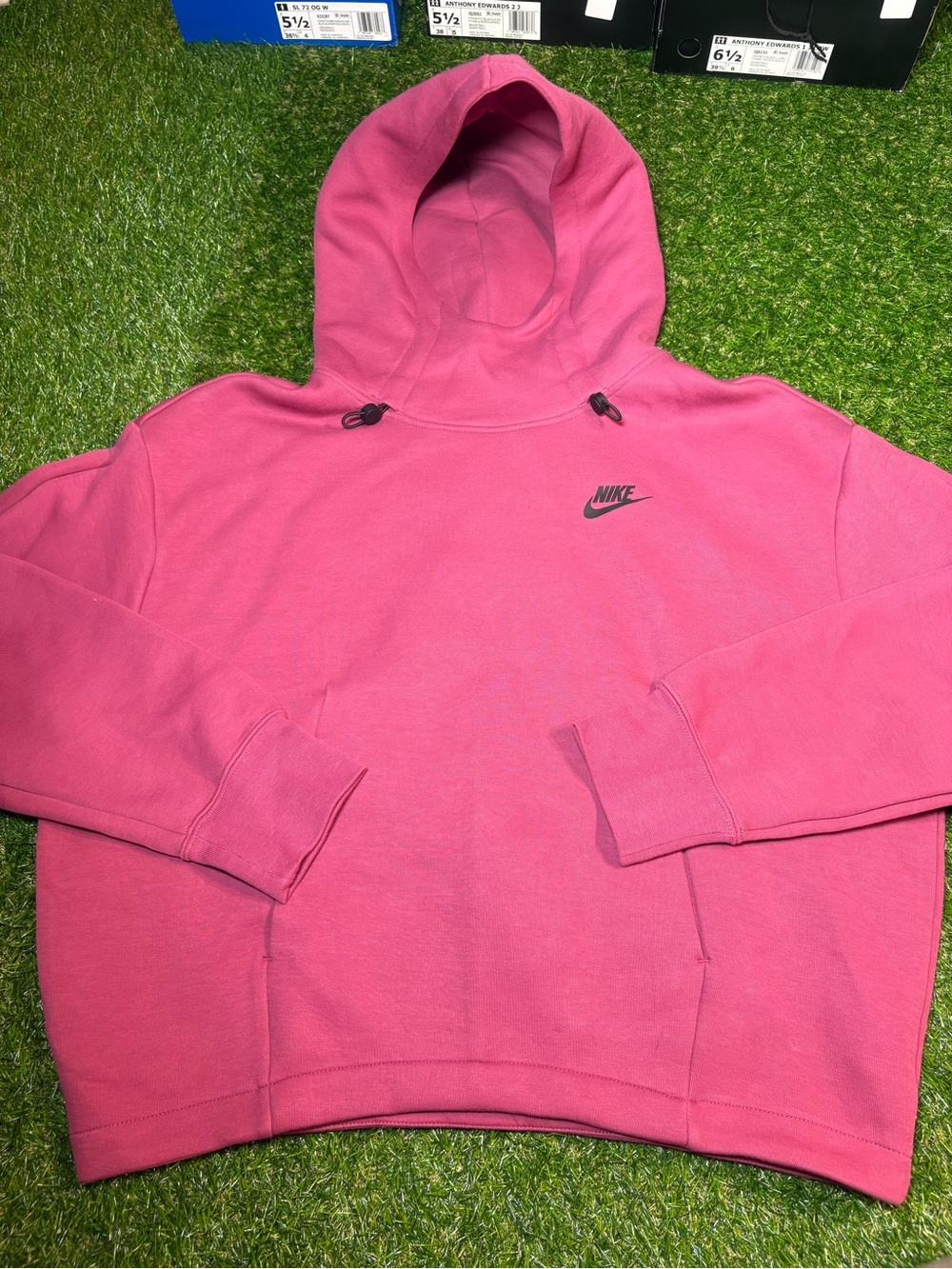 Nike women’s crop sweatshirt pink size small.